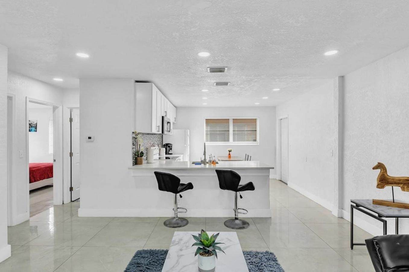 2 Bdrm Modern House Mins From Beach & Casino Hb1 Hallandale Beach Extérieur photo