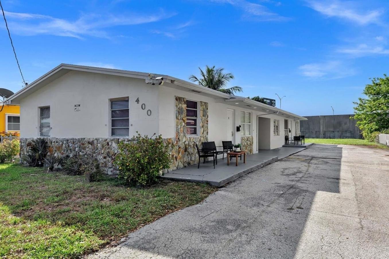 2 Bdrm Modern House Mins From Beach & Casino Hb1 Hallandale Beach Extérieur photo