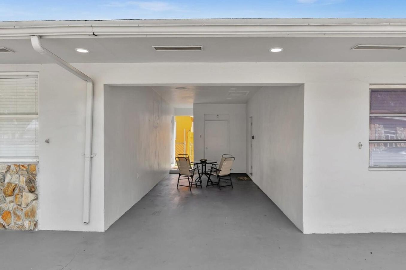 2 Bdrm Modern House Mins From Beach & Casino Hb1 Hallandale Beach Extérieur photo