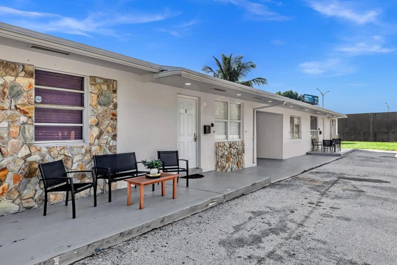 2 Bdrm Modern House Mins From Beach & Casino Hb1 Hallandale Beach Extérieur photo